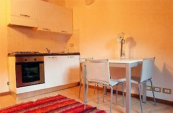 Le Stanze Del Lago Apartments Como 2*,