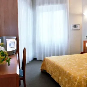 Hotel Engadina, Côme
