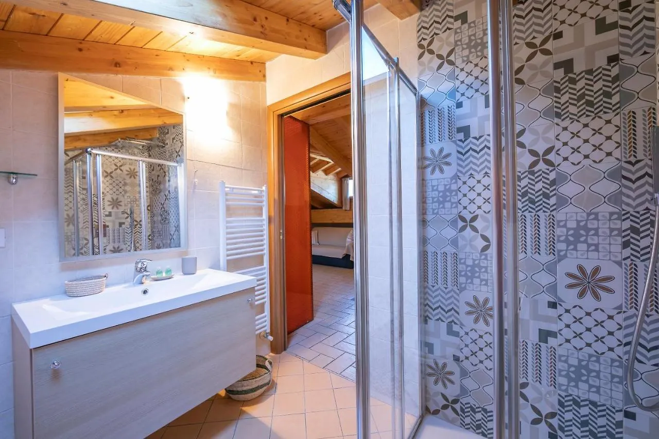 Le Stanze Del Lago Apartments Όπως